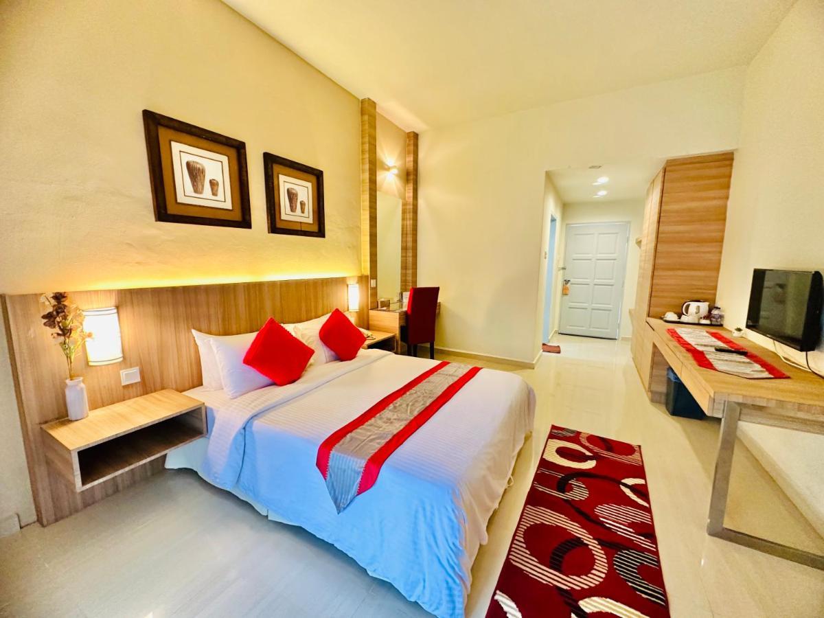 Rompin Beach Resorts Kuala Rompin Exterior foto