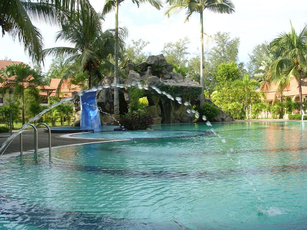 Rompin Beach Resorts Kuala Rompin Exterior foto