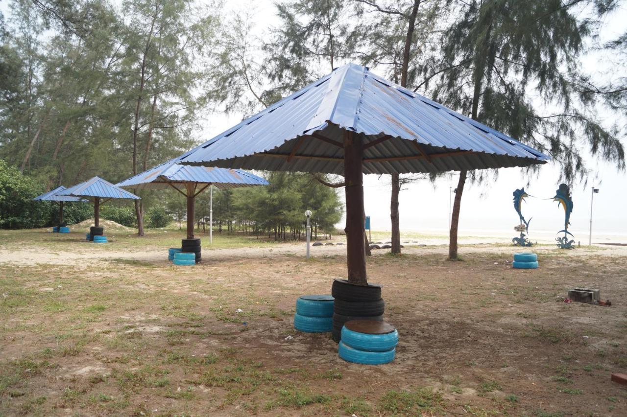 Rompin Beach Resorts Kuala Rompin Exterior foto